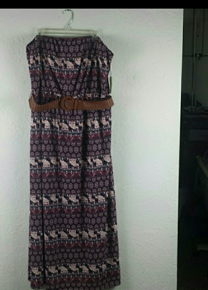 NEW! Womens Plus Size Sleeveless Dress with Belt